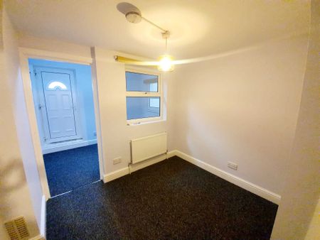 Glyn Road First Floor, Hackney - Photo 2