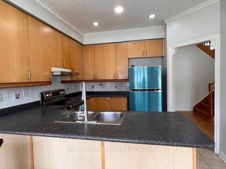 For Lease - 34 Westbrook Avenue, Brampton, Ontario - Photo 2