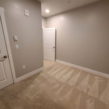 Townhouse at Yaletown Living - Photo 4