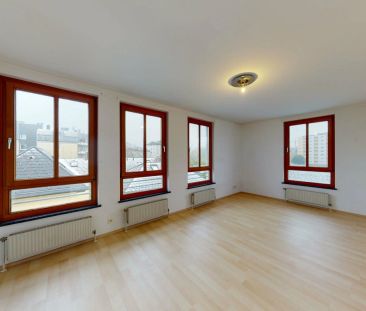 2 ZIMMER | EINBAUKÜCHE | UNWEIT DES TRAISENPARKS - Photo 2