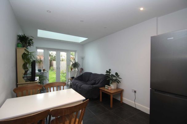 Southfield Road, Oxford, OX4 - Photo 1