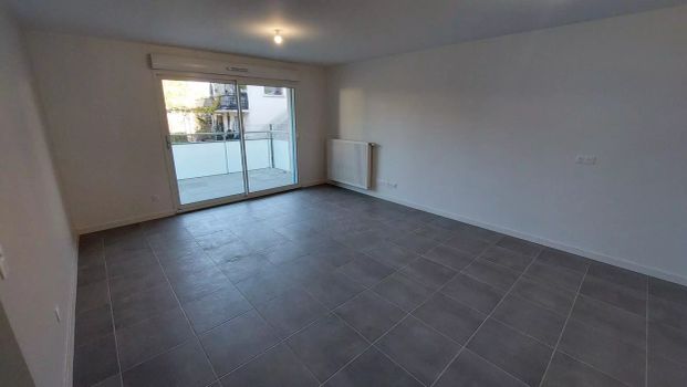location Appartement T3 DE 62.88m² À SAINT MARTIN D'HERES - Photo 1