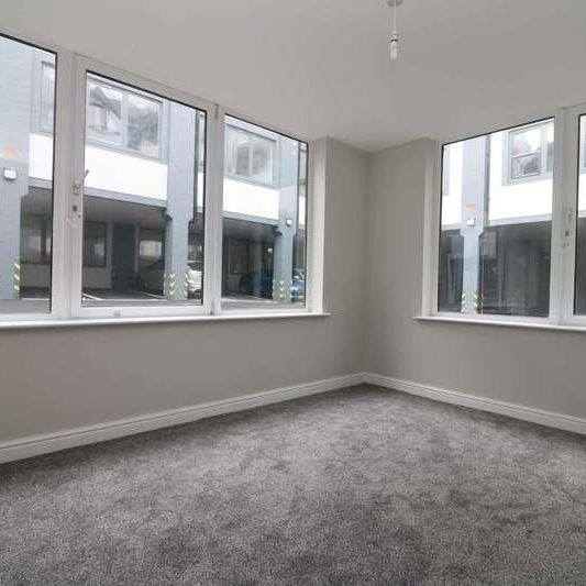 Canning Street, Hamilton Square, CH41 - Photo 1