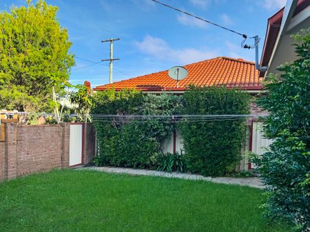 Great Family Home - Photo 4