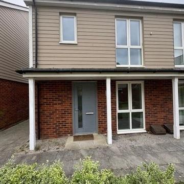 2 bedroom semi-detached house to rent - Photo 1