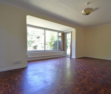 4 bedroom detached house to rent - Photo 2