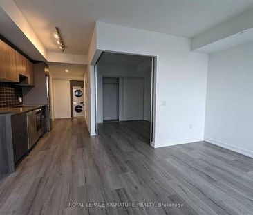 Bloor E/Sherbourne-Large 1Bdrm+Den 1Bath - Photo 3