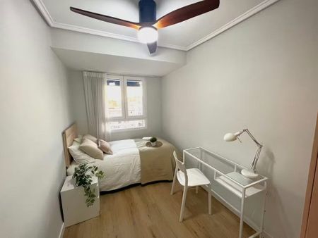 Carrer del Bisbe Jaime Pérez, Valencia, Valencian Community 46006 - Photo 2