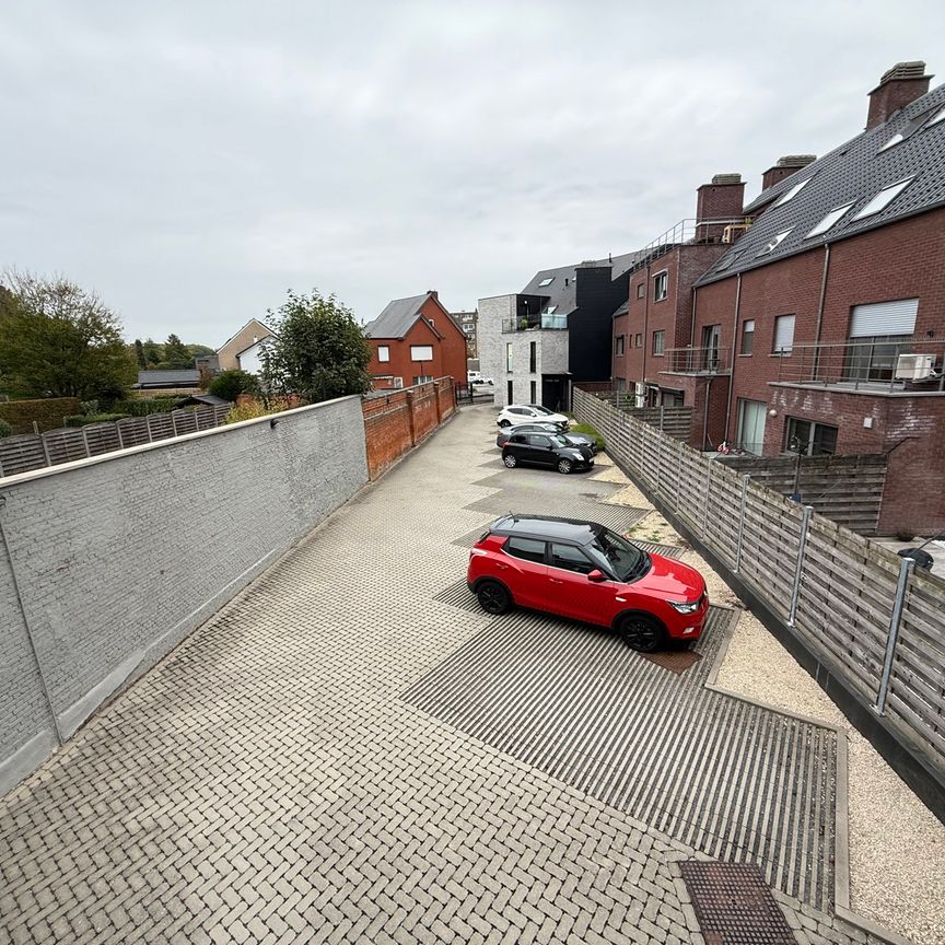 Instapklaar appartement met 2 slaapkamers en terras - Photo 1