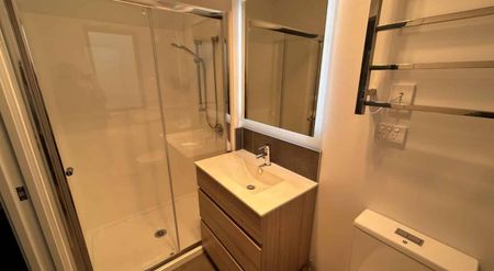 Hot on Hibiscus - Photo 5