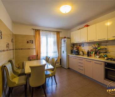 Vila segmentul Festiv, mobilata si utilata, 800 mp teren, Sanpetru,... - Fotografie 2