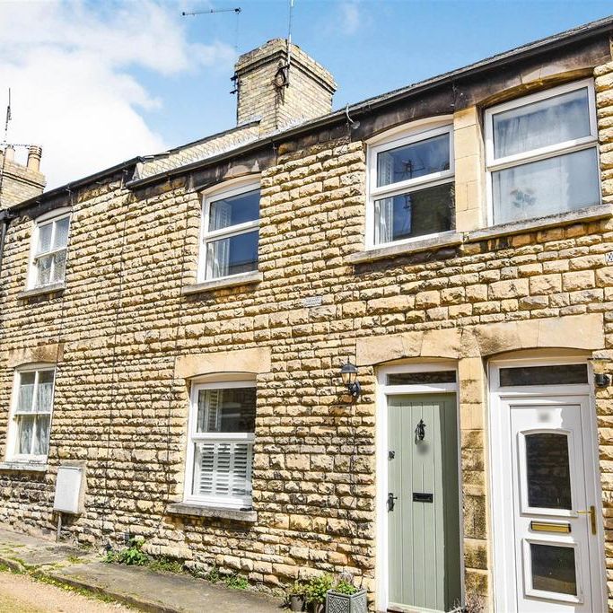 2 bedroom terraced house to rent - Photo 1