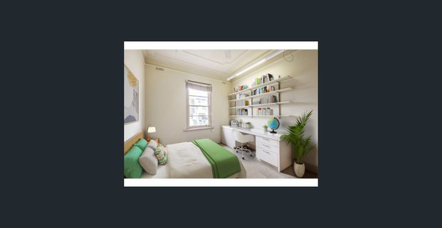 Massive double storey three bedroom art deco townhouse - Photo 1