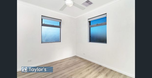 CONTEMPORY LIVING WITH SPACE FOR THE WHOLE FAMILY - Photo 1