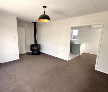 Charming three bedroom home in a quiet cul-de-sac - Photo 1