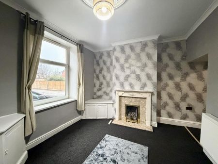 3 bedroom terraced house to rent - Photo 2