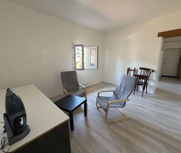 Location Appartement 2 pièces 42m² CHALAMONT 01320 - Photo 1