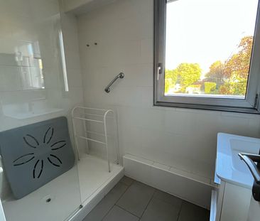 Location Appartement 2 pièces 50m² NOGENT SUR MARNE 94130 - Photo 3