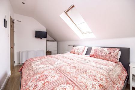 4 bedroom house to rent - Photo 3