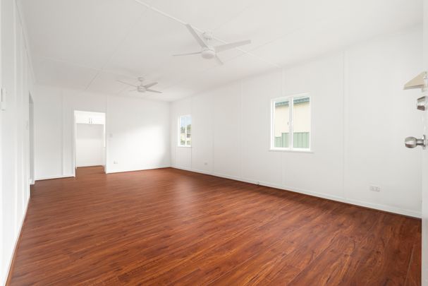 32 Stephenson Street, Sadliers Crossing QLD 4305 - House For Rent | Domain - Photo 1