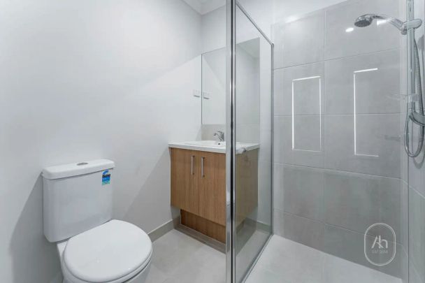 “Contemporary Comfort in Prime Tarneit Location I Three-Bedroom House” - Photo 1