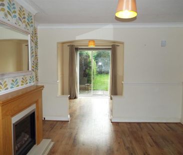 3 bedroom semi-detached house to rent - Photo 2