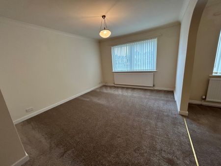 Queens Drive, Liverpool, L15 - Photo 2