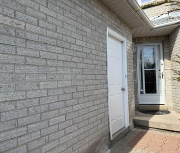 For Lease - 162 Joseph Aaron Boulevard, Vaughan, Ontario - Photo 4