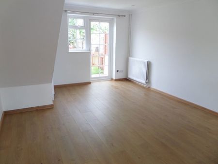 6, Buckingham Drive, Chichester - Photo 3