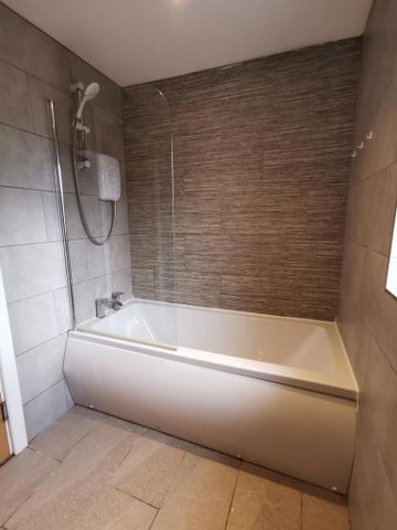 4 bedroom house to rent - Photo 2