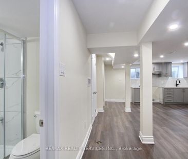For Lease - 32 Sanford Crescent, Brampton, Ontario - Photo 4