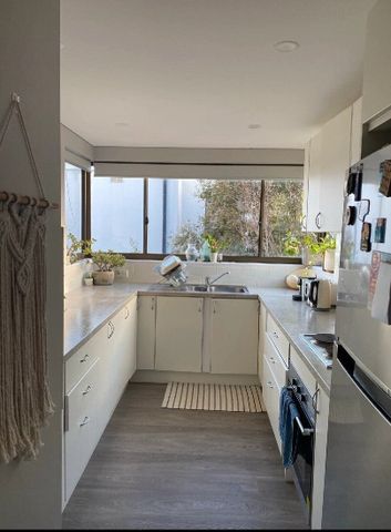 North Bondi - Photo 2