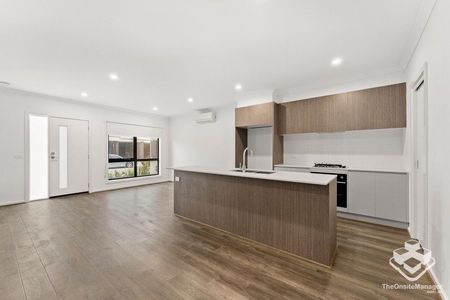 Near New Modern Family Living - Photo 3