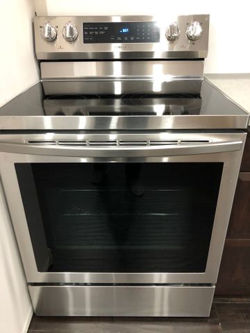 For Lease - 2 Trefoil Court Unit# 2, Toronto, Ontario - Photo 4