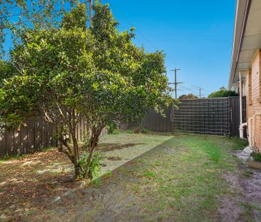 1/16 Albenca Street, Mentone - Photo 3