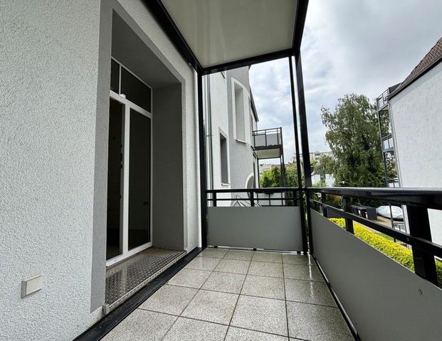 Frisch renovierte 2-Zimmer Wohnung in wunderschöner Siedlung am Waldrand - Photo 1