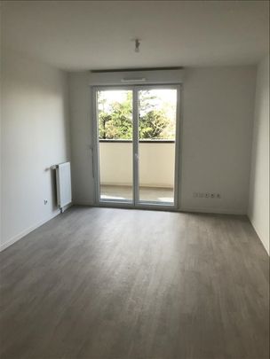 2 pièces - 37,7 m² - 3ème étage - Colocation non autorisée - Photo 1