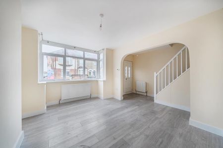 3 bedroom terraced house to rent - Photo 2