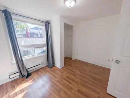 119 Charlotte Street - 1 — 2 Bedroom - Photo 3