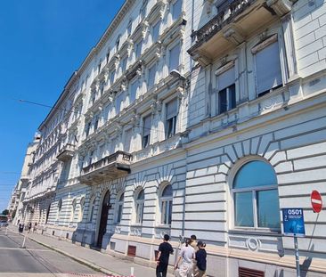 Széchenyi rakpart, Budapest, V. kerület - Photo 2
