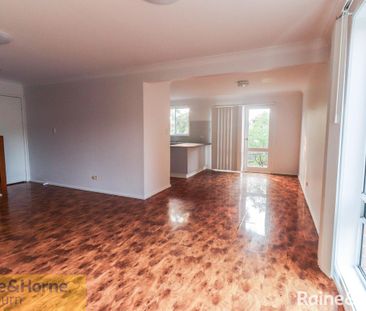 Close to Glenfield Station and Glenfield Public School Charming thr... - Photo 1