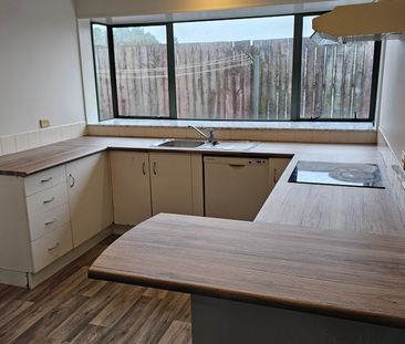 Newly renovated and Spacious Family Home - Photo 6