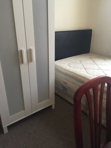 Room in a Shared House, Aldbourne Road, CV1 - Photo 2