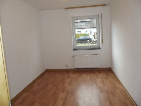 Frisch saniert und mit Balkon – helle 2-Zimmer-Wohnung zum Wohlfühlen - Foto 2