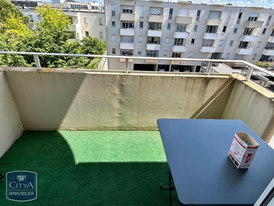 Location Appartement 2 pièces 34m² POITIERS 86000 - Photo 1