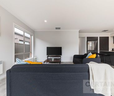 Stylish, Secure Room with All-Inclusive Amenities 1 WEEKS FREE RENT! - Photo 1