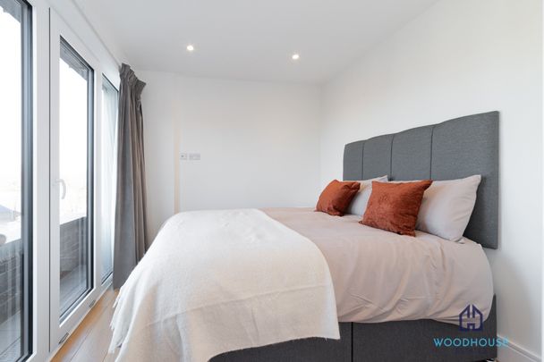 West Green Road, London, N15 - Two Bedroom Flat To Rent - £530pw / £2,300pcm - Photo 1