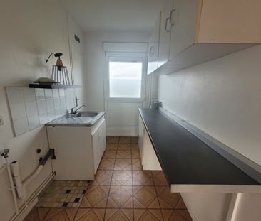 Location Appartement 3 pièces 54m² BEUVRAGES 59192 - Photo 4