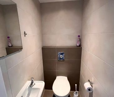 Appartement met 2 slaapkamers en ruim terras te Oostende - Photo 3