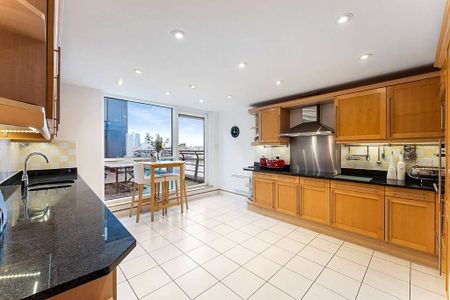 Greenfell Mansions, Glaisher Street, London, SE8 3EU - Photo 3